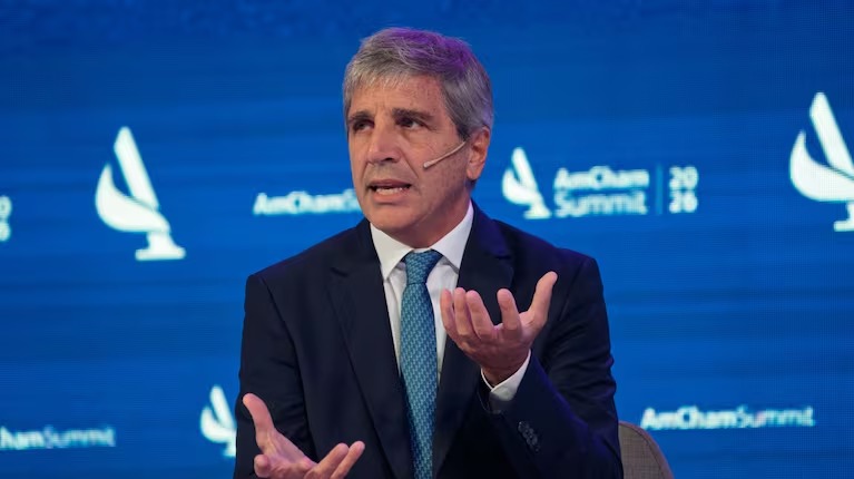 Caputo relanza la “ley de inocencia fiscal” y promete menor inflación