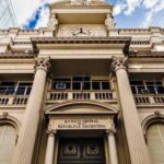 La mesa política vuelve a reunirse en medio de tensiones